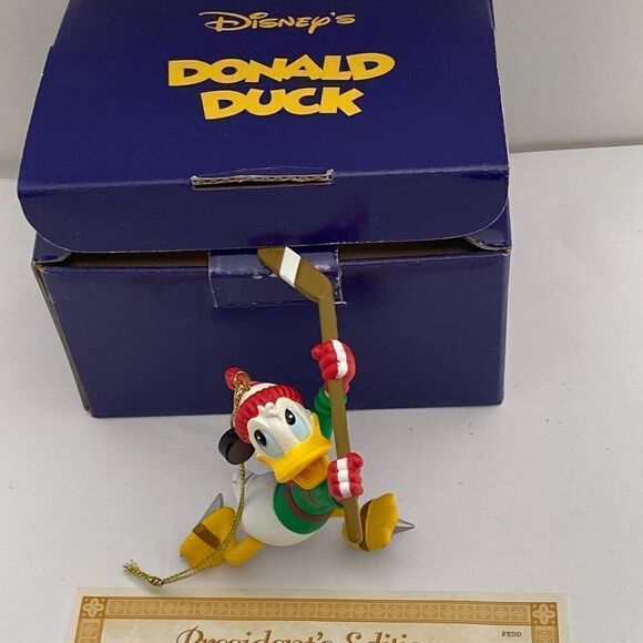 Disney Scholastic Presidents Edition Multicolor Donald Duck Christmas Ornament N - Picture 3 of 6